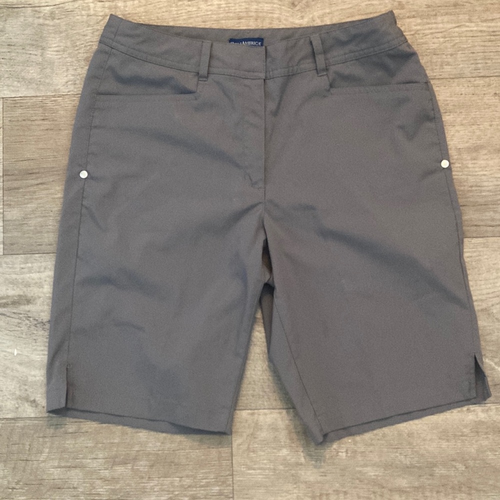 Golf America Grey Shorts Size 4